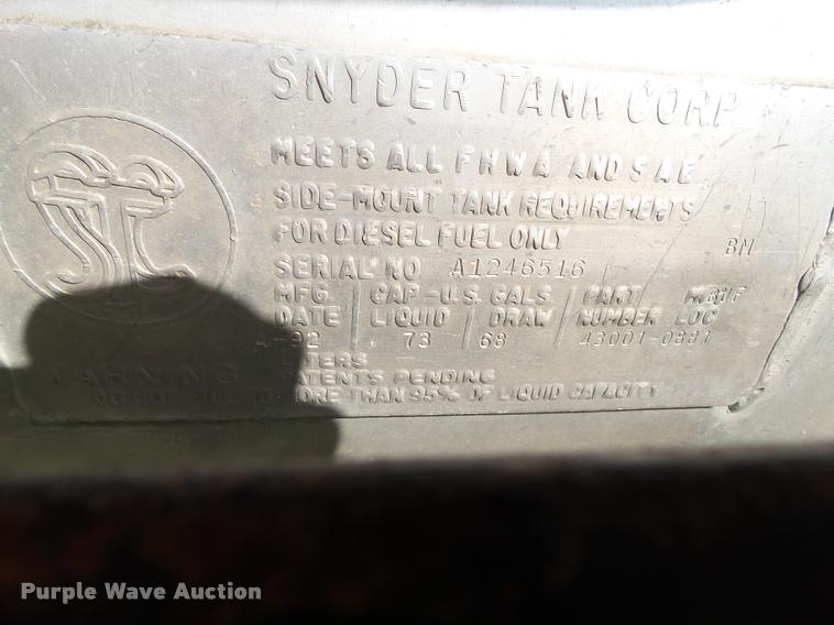 image for item L5522 1992 Volvo WG64 dump truck