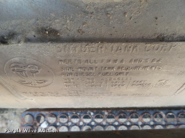 image for item L5522 1992 Volvo WG64 dump truck