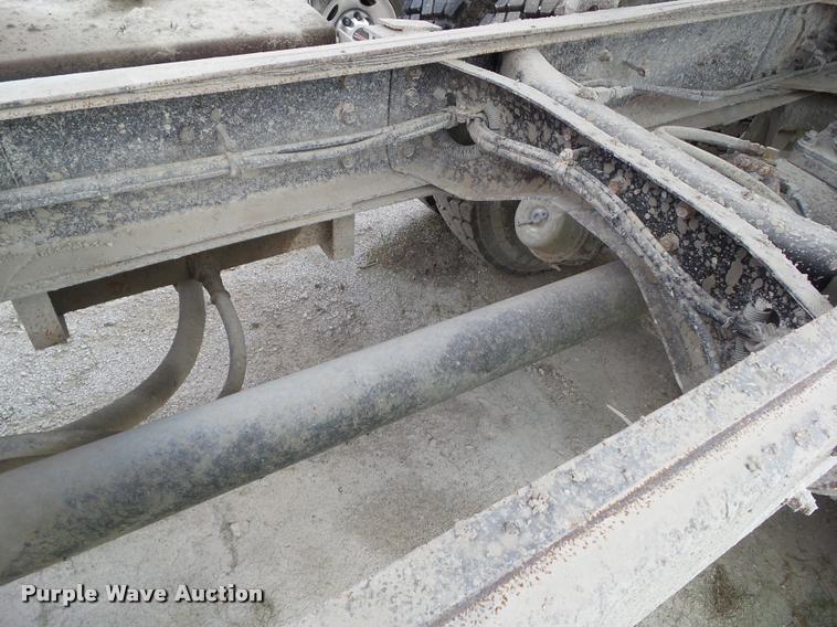 image for item L5522 1992 Volvo WG64 dump truck