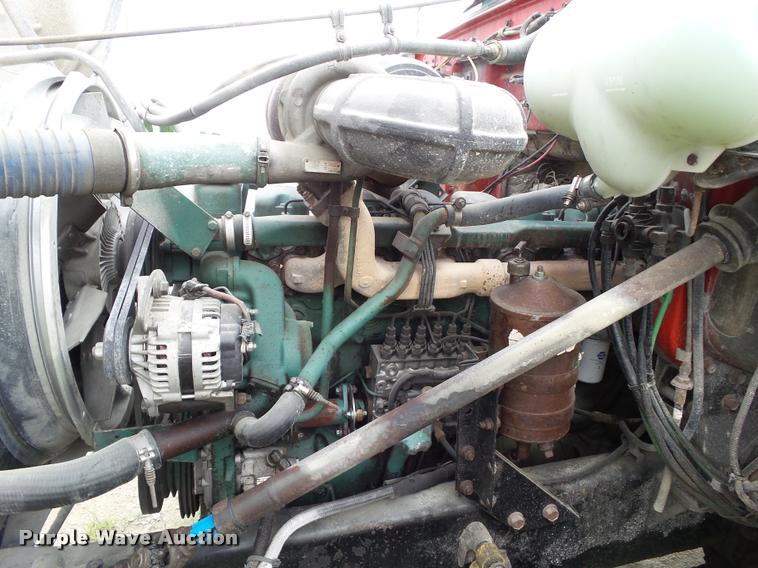 image for item L5522 1992 Volvo WG64 dump truck