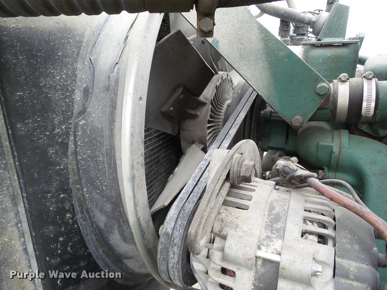 image for item L5522 1992 Volvo WG64 dump truck