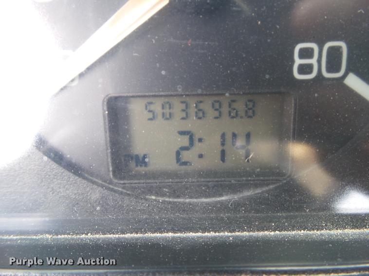 image for item L5522 1992 Volvo WG64 dump truck