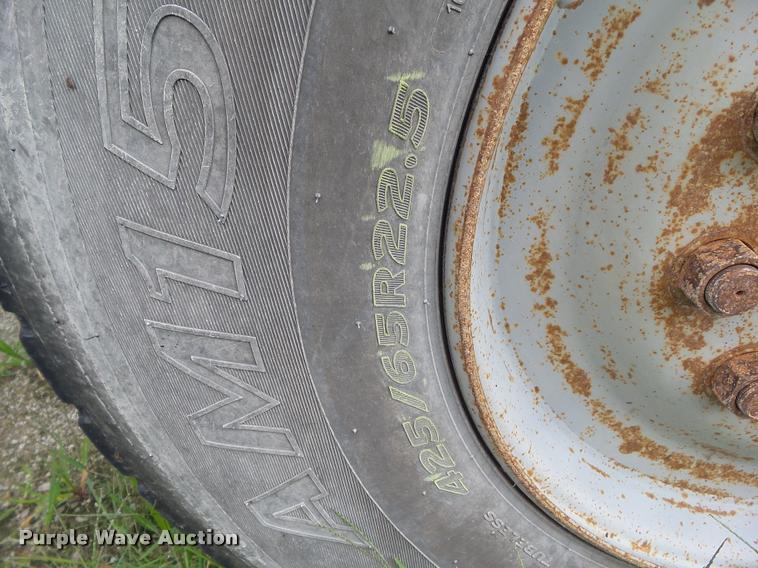 image for item L5522 1992 Volvo WG64 dump truck