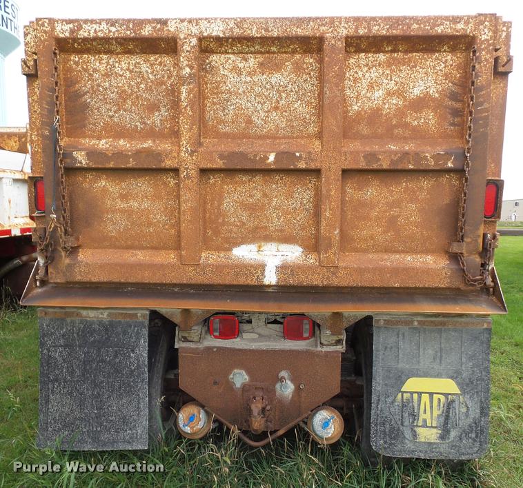 image for item L5523 1992 Volvo WG64 dump truck