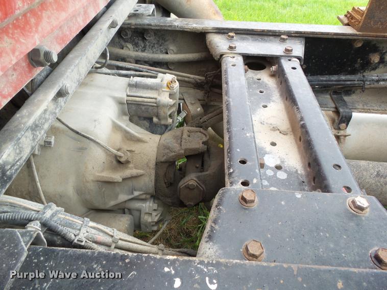 image for item L5523 1992 Volvo WG64 dump truck