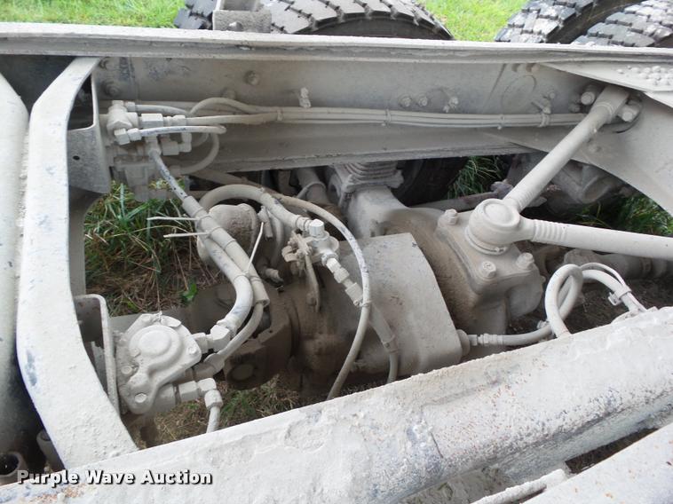 image for item L5523 1992 Volvo WG64 dump truck