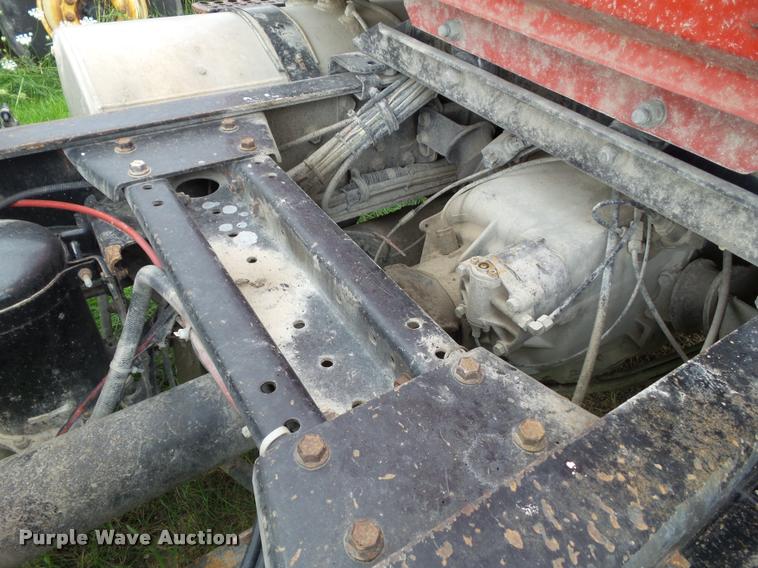 image for item L5523 1992 Volvo WG64 dump truck