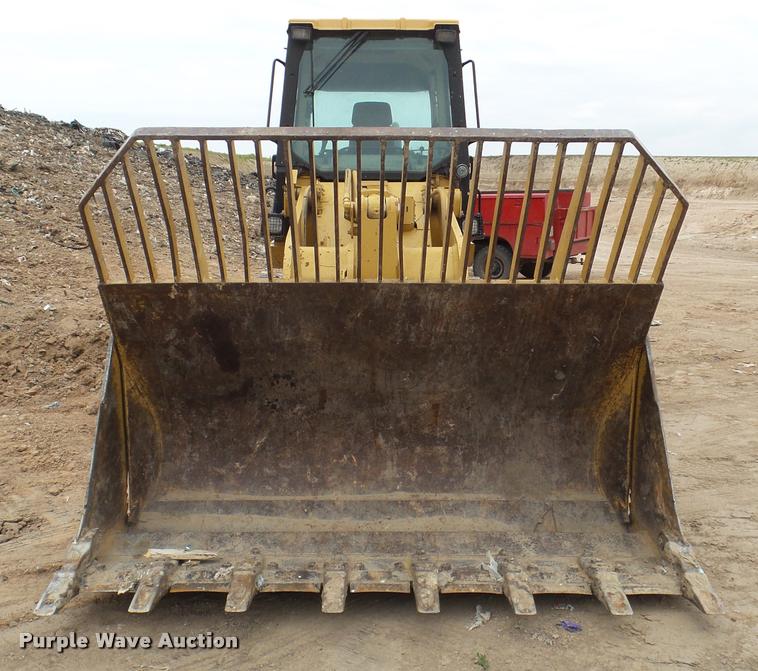 image for item L6964 2002 Caterpillar 953C track loader