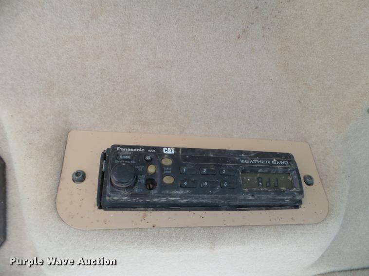 image for item L6964 2002 Caterpillar 953C track loader