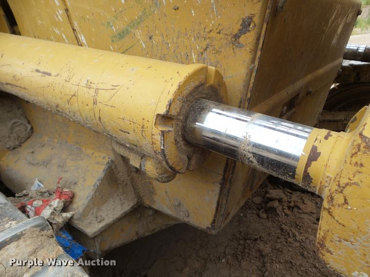 image for item L6964 2002 Caterpillar 953C track loader