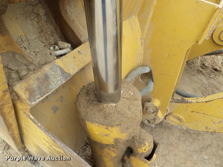 image for item L6964 2002 Caterpillar 953C track loader