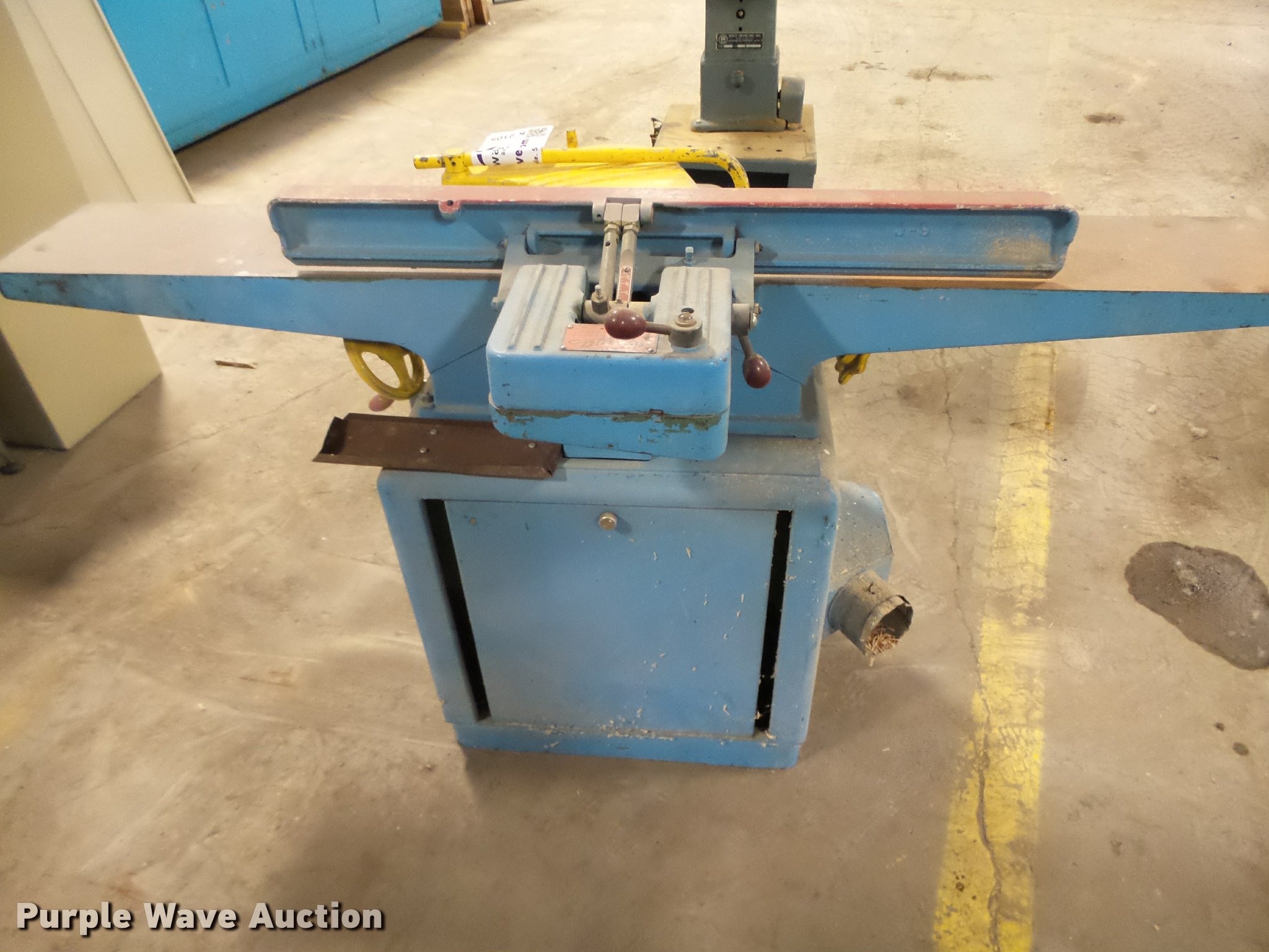 Powermatic 60 jointer in Des Moines, IA Item K2105 sold Purple Wave