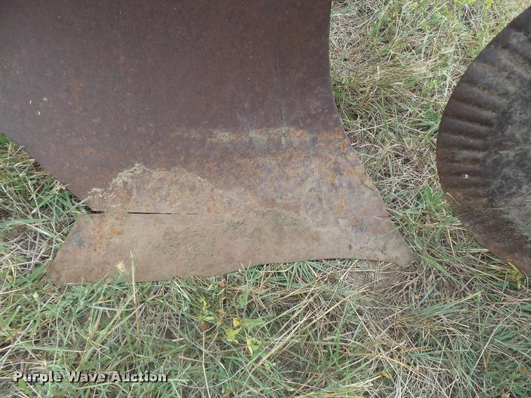 image for item BY9582 J I Case moldboard plow