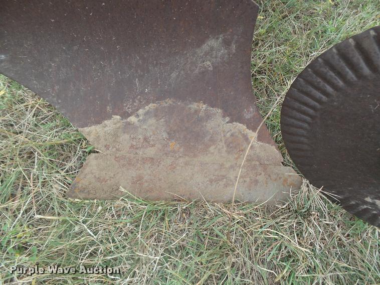 image for item BY9582 J I Case moldboard plow