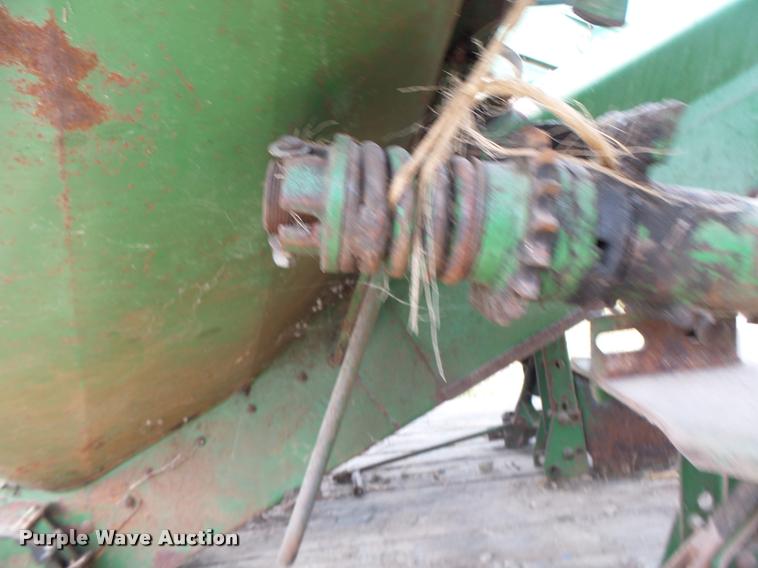 image for item CC9351 John Deere 227 corn picker