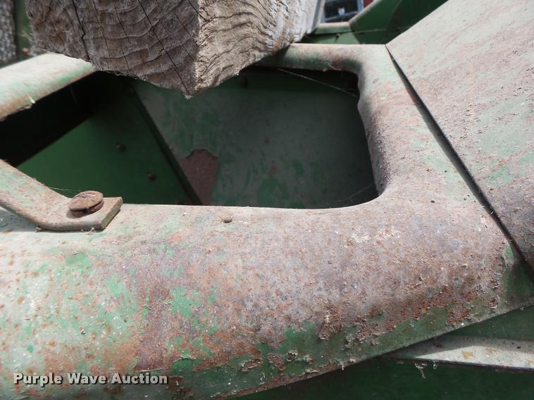 image for item CC9351 John Deere 227 corn picker