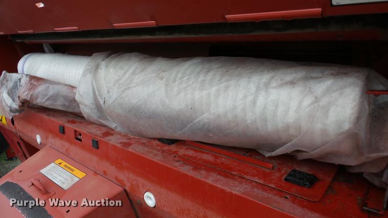 image for item DA2842 1995 New Holland 660 round baler