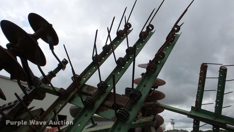 image for item DA2847 John Deere 331 disk