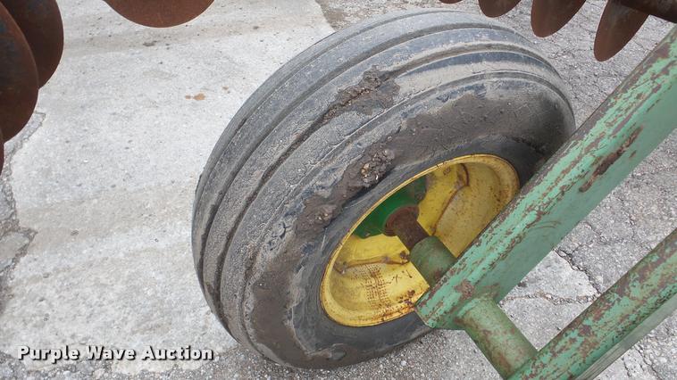 image for item DA2847 John Deere 331 disk