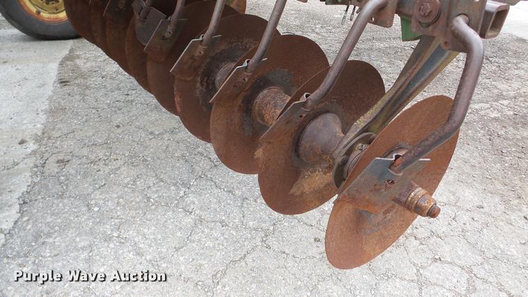 image for item DA2847 John Deere 331 disk