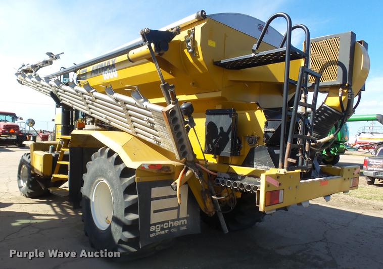 image for item DA4524 2003 Ag-Chem TerraGator 8104 self-propelled applicator