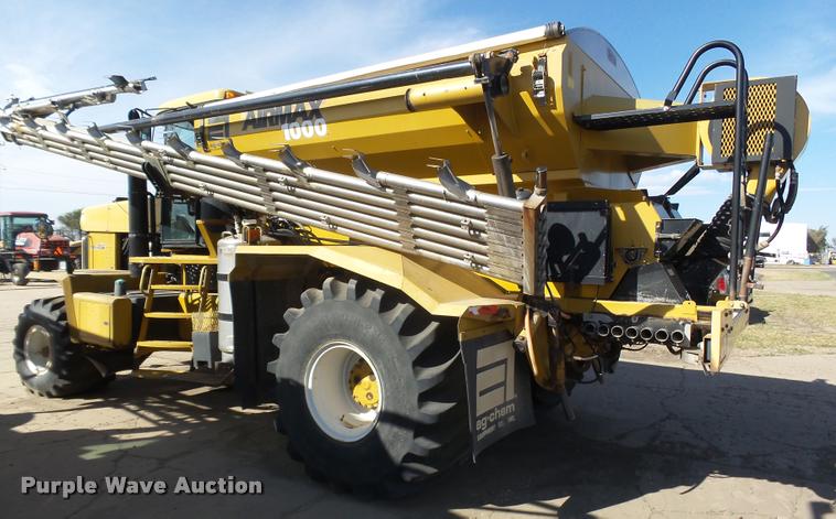 image for item DA4524 2003 Ag-Chem TerraGator 8104 self-propelled applicator