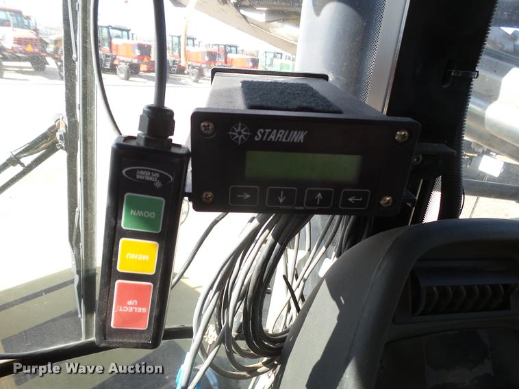 image for item DA4524 2003 Ag-Chem TerraGator 8104 self-propelled applicator