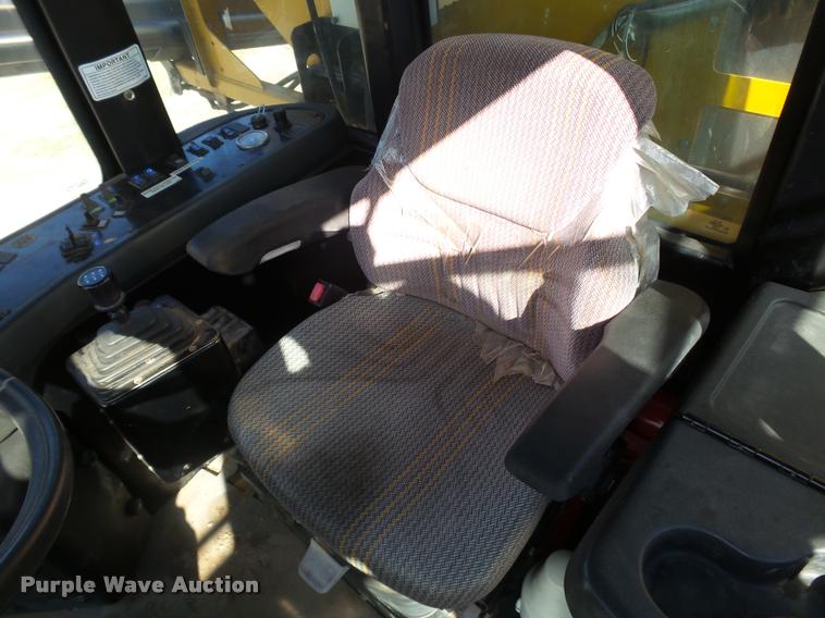 image for item DA4524 2003 Ag-Chem TerraGator 8104 self-propelled applicator