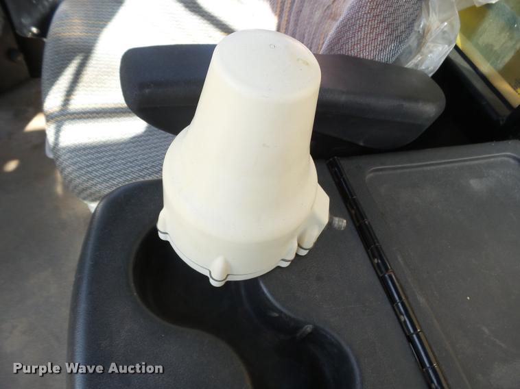 image for item DA4524 2003 Ag-Chem TerraGator 8104 self-propelled applicator