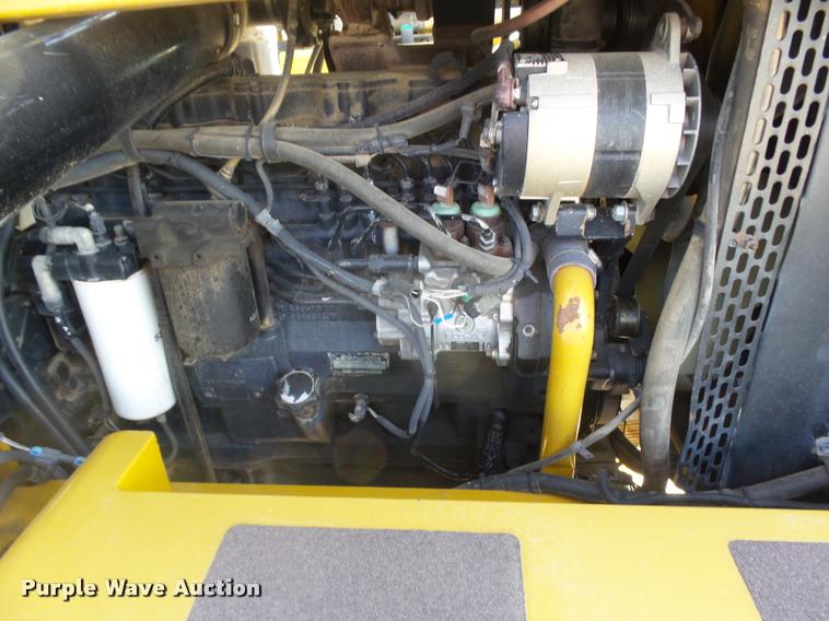 image for item DA4524 2003 Ag-Chem TerraGator 8104 self-propelled applicator