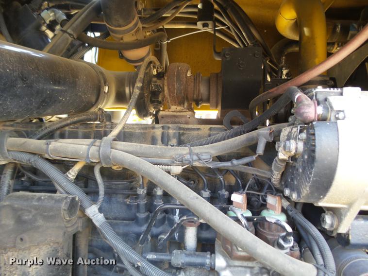 image for item DA4524 2003 Ag-Chem TerraGator 8104 self-propelled applicator