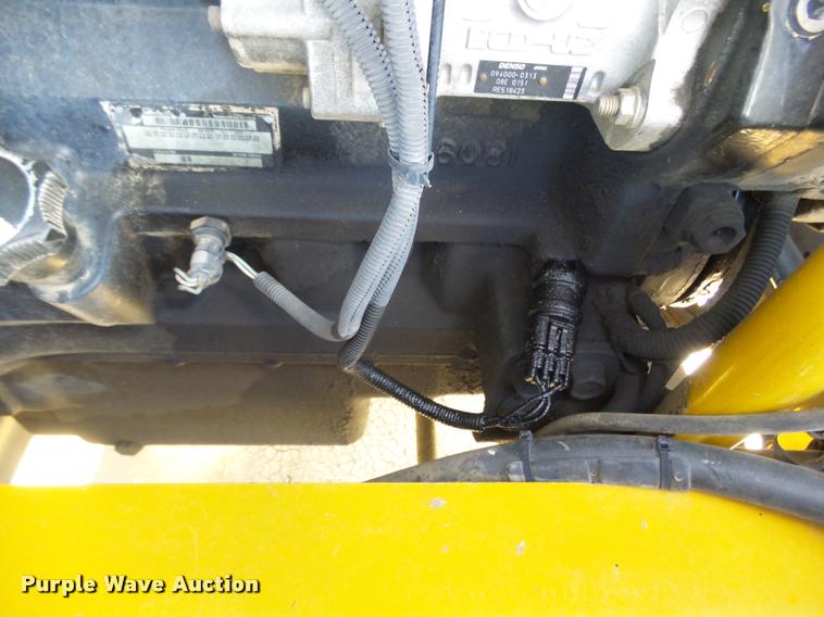 image for item DA4524 2003 Ag-Chem TerraGator 8104 self-propelled applicator