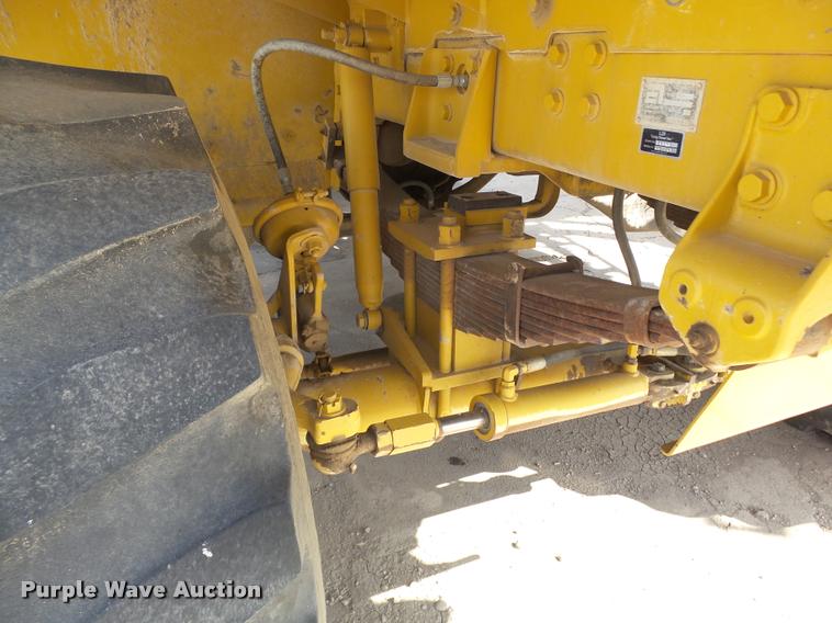 image for item DA4524 2003 Ag-Chem TerraGator 8104 self-propelled applicator