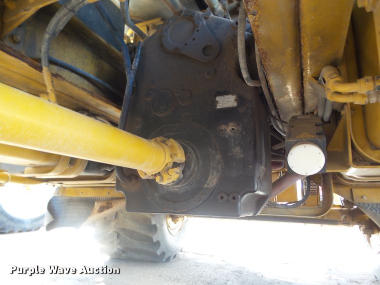 image for item DA4524 2003 Ag-Chem TerraGator 8104 self-propelled applicator