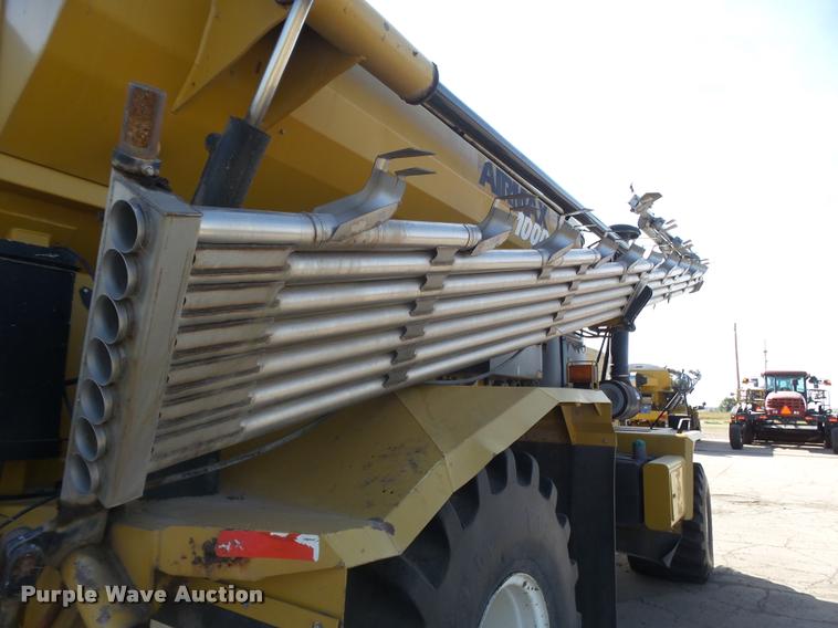 image for item DA4524 2003 Ag-Chem TerraGator 8104 self-propelled applicator