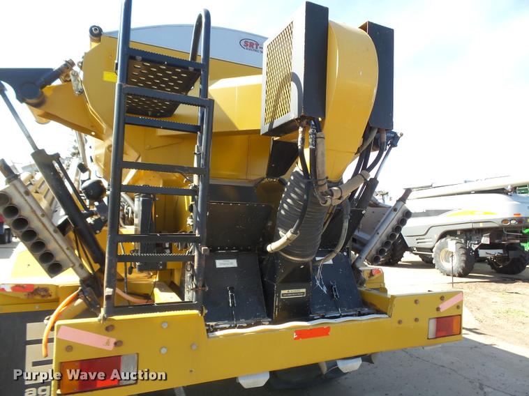 image for item DA4524 2003 Ag-Chem TerraGator 8104 self-propelled applicator