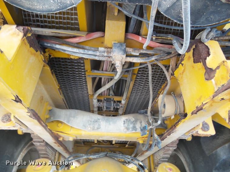 image for item DA4524 2003 Ag-Chem TerraGator 8104 self-propelled applicator