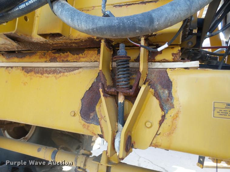 image for item DA4524 2003 Ag-Chem TerraGator 8104 self-propelled applicator