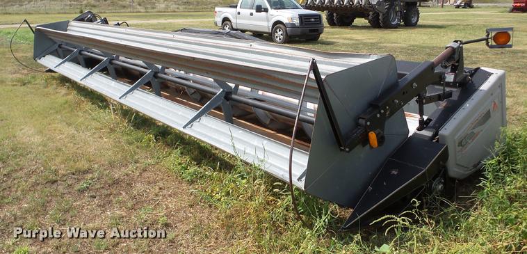 image for item DA8796 Gleaner 400-25 platform head