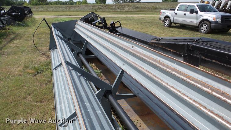 image for item DA8796 Gleaner 400-25 platform head