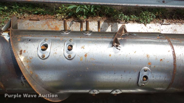 image for item DA8796 Gleaner 400-25 platform head