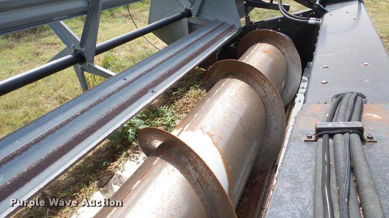 image for item DA8796 Gleaner 400-25 platform head