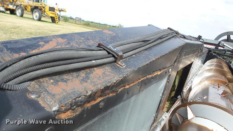 image for item DA8796 Gleaner 400-25 platform head