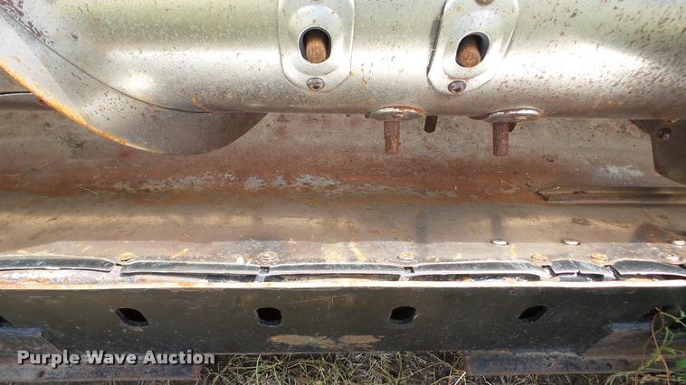 image for item DA8796 Gleaner 400-25 platform head