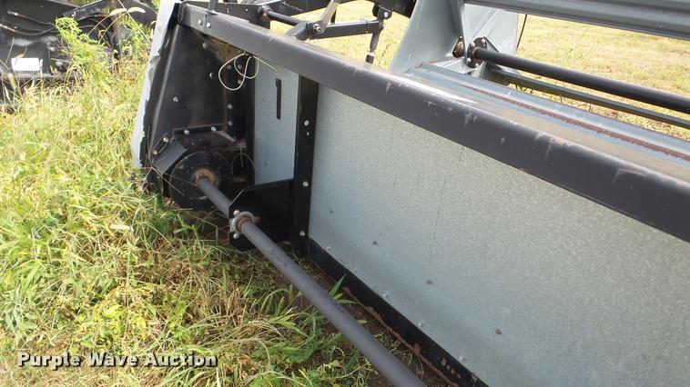 image for item DA8796 Gleaner 400-25 platform head