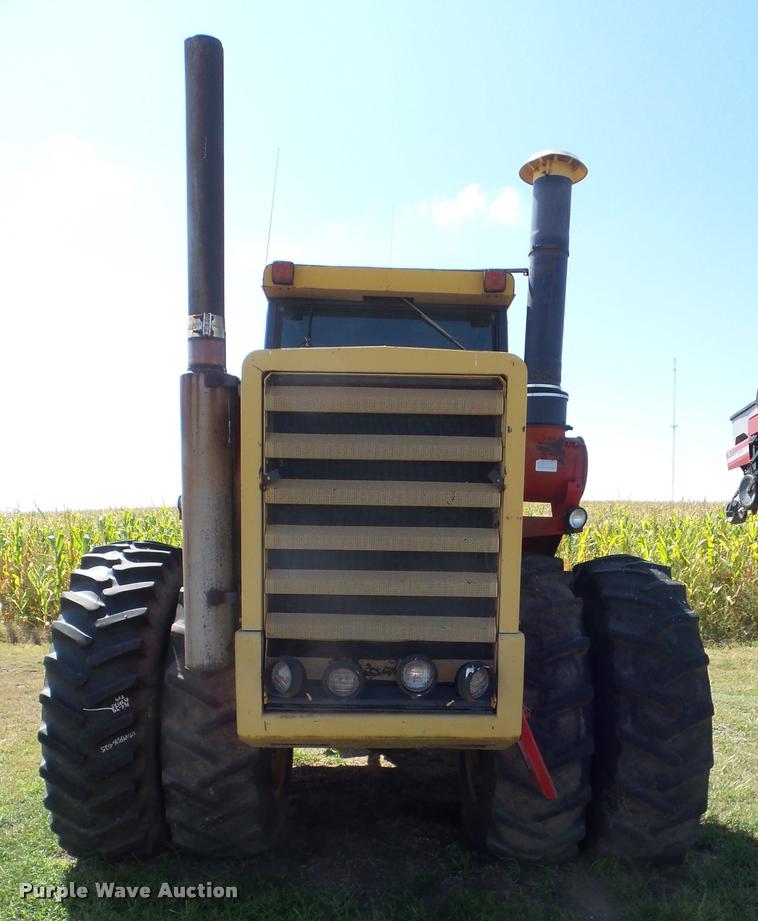 image for item DB3500 1978 Versatile 875 4WD tractor