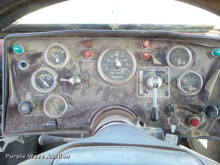 image for item DB3500 1978 Versatile 875 4WD tractor