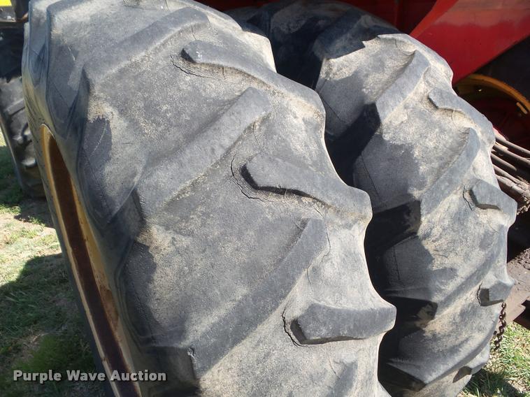 image for item DB3500 1978 Versatile 875 4WD tractor