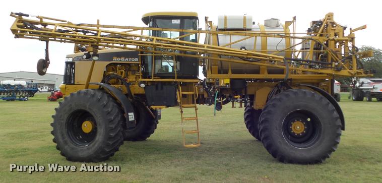 image for item DB3521 2009 Ag-Chem RoGator 1286C self-propelled sprayer
