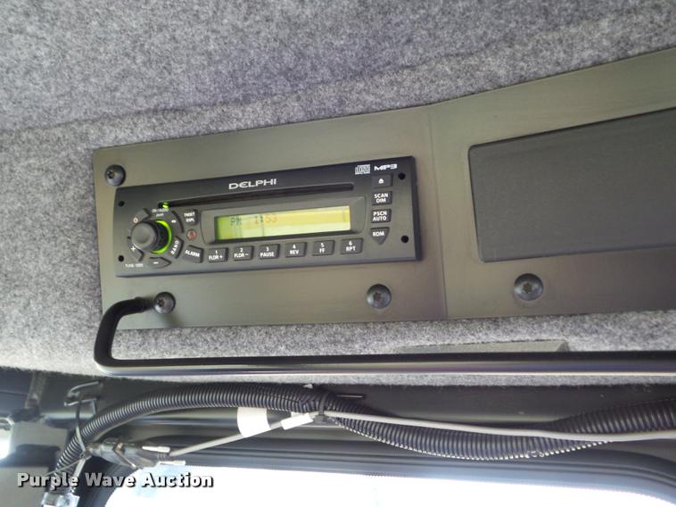 image for item DB3521 2009 Ag-Chem RoGator 1286C self-propelled sprayer